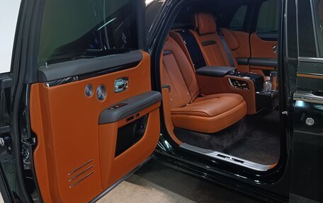Rolls-Royce Ghost Series II рестайлинг, 2021 год, 40 000 000 рублей, 12 фотография