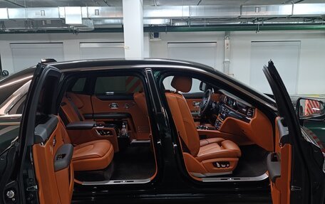 Rolls-Royce Ghost Series II рестайлинг, 2021 год, 40 000 000 рублей, 14 фотография