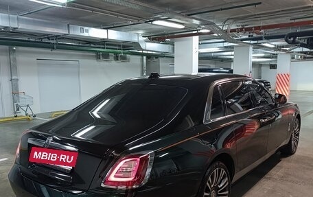 Rolls-Royce Ghost Series II рестайлинг, 2021 год, 40 000 000 рублей, 10 фотография
