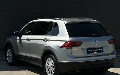 Volkswagen Tiguan II, 2018 год, 2 399 000 рублей, 8 фотография