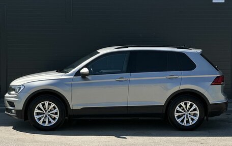 Volkswagen Tiguan II, 2018 год, 2 399 000 рублей, 10 фотография