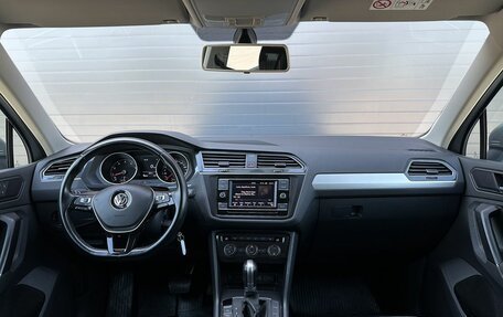 Volkswagen Tiguan II, 2018 год, 2 399 000 рублей, 11 фотография