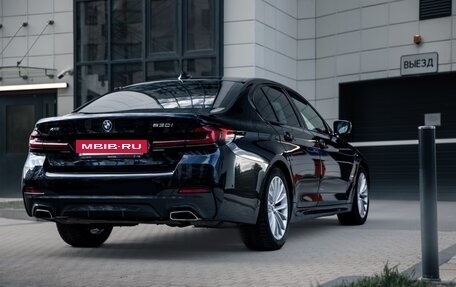 BMW 5 серия, 2022 год, 6 000 000 рублей, 9 фотография