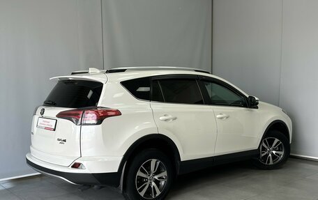 Toyota RAV4, 2016 год, 2 340 000 рублей, 3 фотография