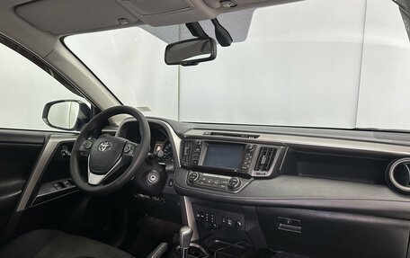 Toyota RAV4, 2016 год, 2 340 000 рублей, 4 фотография