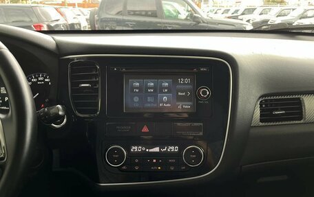 Mitsubishi Outlander III рестайлинг 3, 2014 год, 1 499 000 рублей, 19 фотография