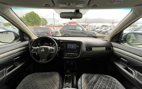 Mitsubishi Outlander III рестайлинг 3, 2014 год, 1 499 000 рублей, 17 фотография