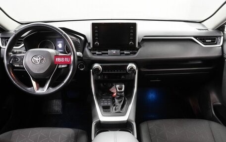 Toyota RAV4, 2020 год, 3 012 000 рублей, 11 фотография