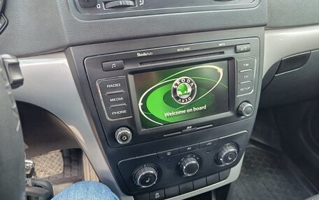 Skoda Yeti I рестайлинг, 2013 год, 1 040 000 рублей, 24 фотография