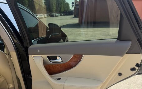 Infiniti QX70, 2016 год, 2 450 000 рублей, 17 фотография