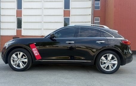 Infiniti QX70, 2016 год, 2 450 000 рублей, 7 фотография