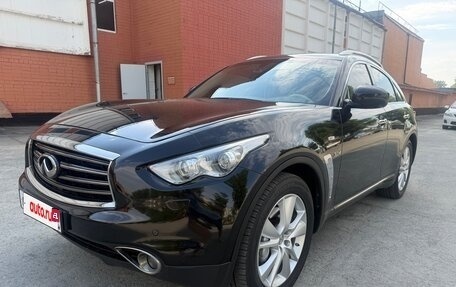 Infiniti QX70, 2016 год, 2 450 000 рублей, 8 фотография