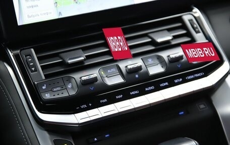 Toyota Land Cruiser, 2021 год, 12 200 000 рублей, 15 фотография