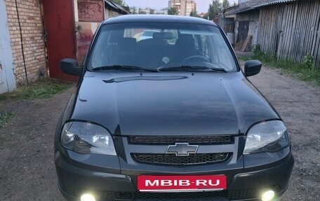 Chevrolet Niva I рестайлинг, 2011 год, 550 000 рублей, 1 фотография