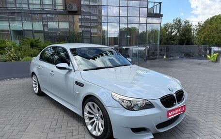 BMW M5, 2007 год, 2 490 000 рублей, 1 фотография