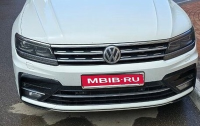 Volkswagen Tiguan II, 2019 год, 3 600 000 рублей, 1 фотография
