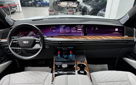 Cadillac Escalade V, 2024 год, 16 990 000 рублей, 18 фотография