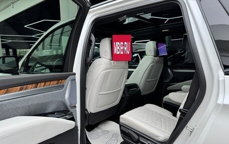 Cadillac Escalade V, 2024 год, 16 990 000 рублей, 22 фотография