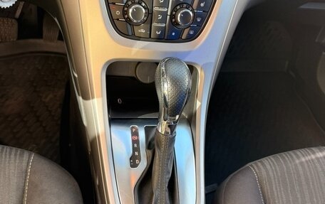 Opel Astra J, 2011 год, 620 000 рублей, 13 фотография
