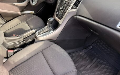 Opel Astra J, 2011 год, 620 000 рублей, 6 фотография