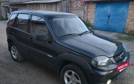 Chevrolet Niva I рестайлинг, 2011 год, 550 000 рублей, 2 фотография