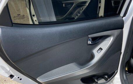 Hyundai Elantra V, 2012 год, 1 090 000 рублей, 23 фотография
