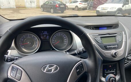 Hyundai Elantra V, 2012 год, 1 090 000 рублей, 36 фотография