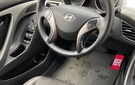 Hyundai Elantra V, 2012 год, 1 090 000 рублей, 32 фотография