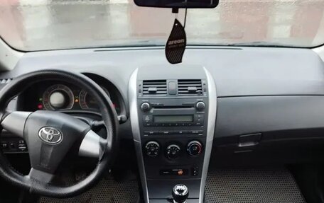 Toyota Corolla, 2010 год, 910 000 рублей, 5 фотография