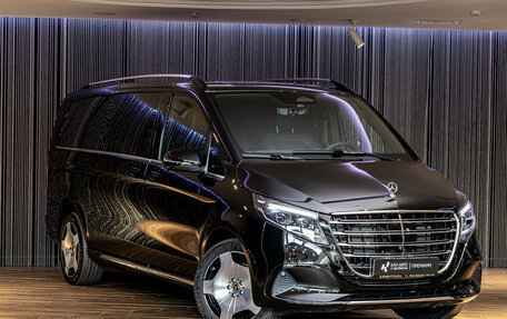 Mercedes-Benz V-Класс, 2026 год, 18 000 000 рублей, 3 фотография