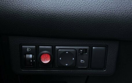 Nissan Tiida, 2011 год, 859 000 рублей, 16 фотография