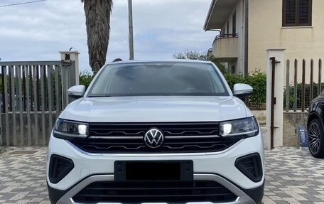 Volkswagen T-Cross I, 2024 год, 2 814 000 рублей, 2 фотография