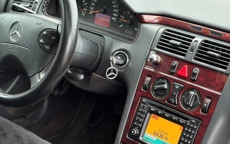 Mercedes-Benz E-Класс, 2001 год, 390 000 рублей, 9 фотография