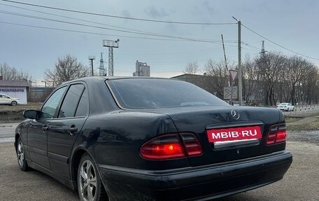 Mercedes-Benz E-Класс, 2001 год, 390 000 рублей, 3 фотография