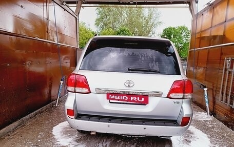 Toyota Land Cruiser 200, 2008 год, 2 600 000 рублей, 5 фотография