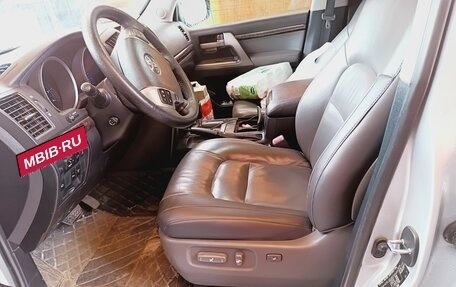 Toyota Land Cruiser 200, 2008 год, 2 600 000 рублей, 7 фотография