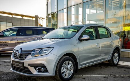 Renault Logan II, 2018 год, 1 068 000 рублей, 3 фотография
