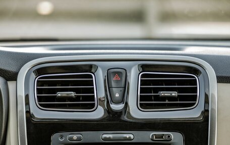 Renault Logan II, 2018 год, 1 068 000 рублей, 20 фотография