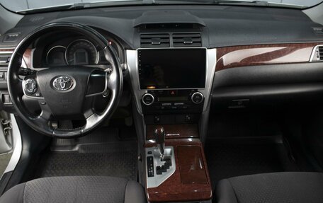 Toyota Camry, 2012 год, 1 710 000 рублей, 5 фотография