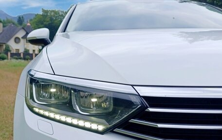 Volkswagen Passat B8 рестайлинг, 2017 год, 1 600 000 рублей, 2 фотография