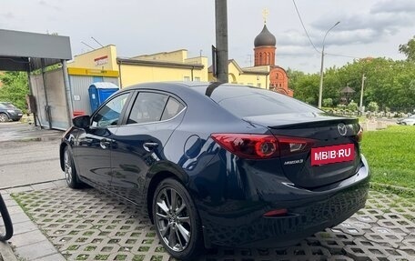 Mazda 3, 2018 год, 1 930 000 рублей, 4 фотография