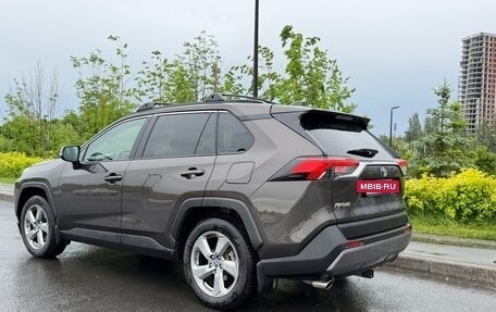 Toyota RAV4, 2020 год, 2 999 000 рублей, 3 фотография