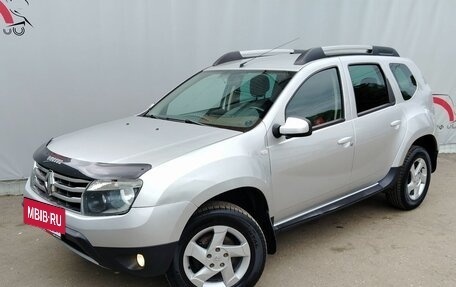 Renault Duster I рестайлинг, 2014 год, 965 000 рублей, 2 фотография