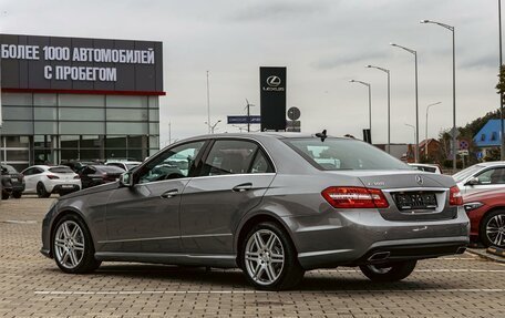 Mercedes-Benz E-Класс, 2011 год, 1 175 000 рублей, 4 фотография