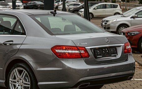 Mercedes-Benz E-Класс, 2011 год, 1 175 000 рублей, 10 фотография