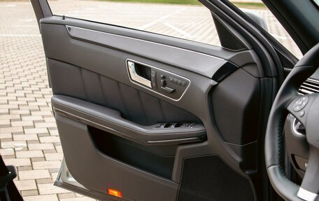 Mercedes-Benz E-Класс, 2011 год, 1 175 000 рублей, 12 фотография
