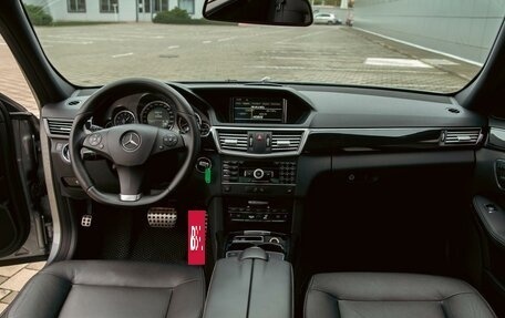 Mercedes-Benz E-Класс, 2011 год, 1 175 000 рублей, 16 фотография