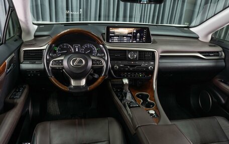 Lexus RX IV рестайлинг, 2016 год, 4 770 000 рублей, 10 фотография