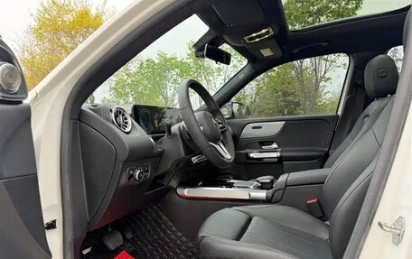 Mercedes-Benz GLB, 2022 год, 2 070 001 рублей, 9 фотография