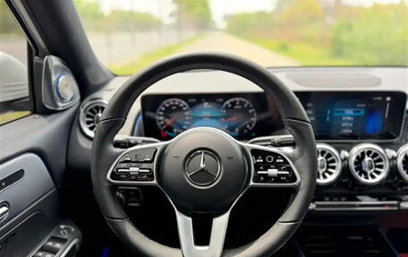 Mercedes-Benz GLB, 2022 год, 2 070 001 рублей, 10 фотография